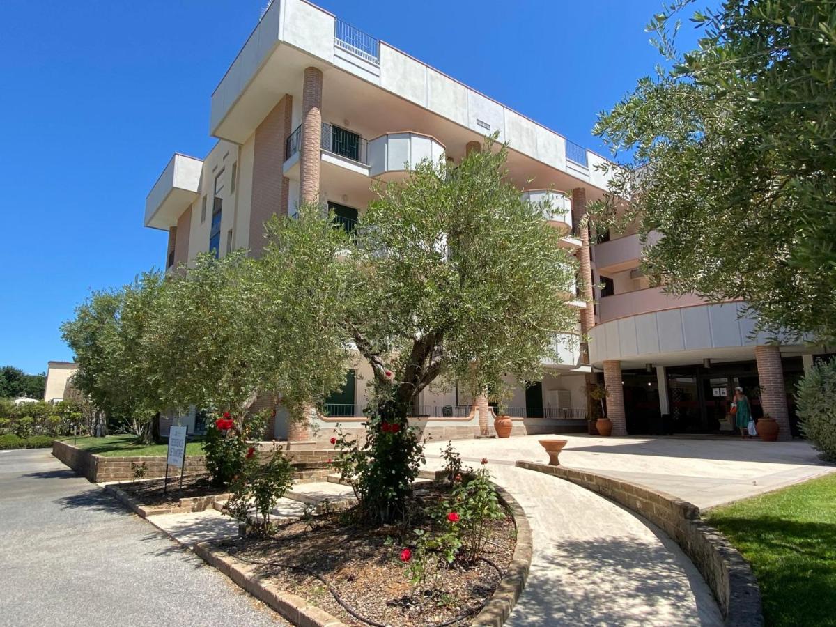 Apartment Superior-4 By Interhome San Vincenzo Bagian luar foto